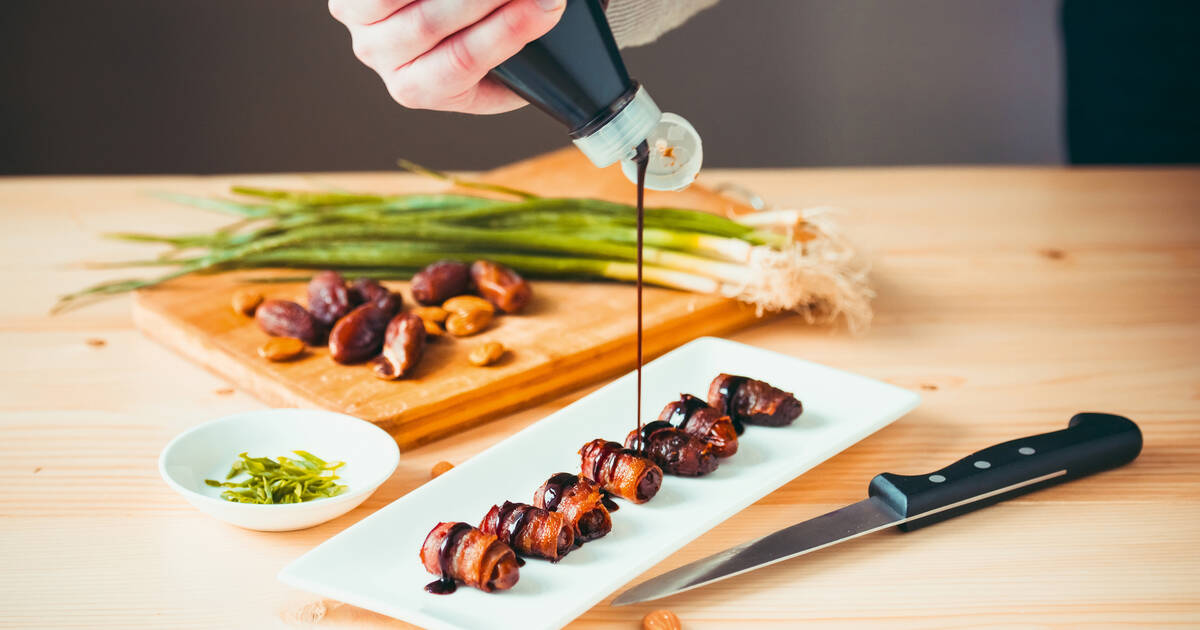 Date and Speck Skewers - HANDL TYROL