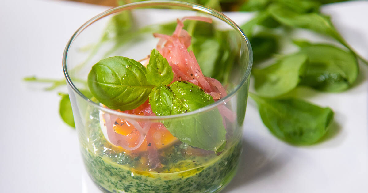 Loin Light on spinach and egg - HANDL TYROL