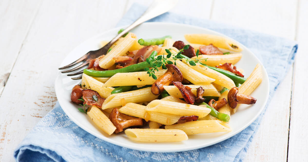Penne with Speck and Chanterelles - HANDL TYROL