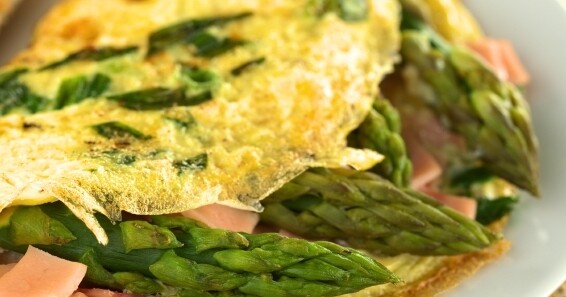 Tyrolean Ham and Asparagus Omelette - HANDL TYROL