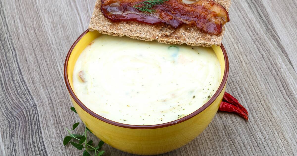 Parmesan Soup with Ham Chips - HANDL TYROL